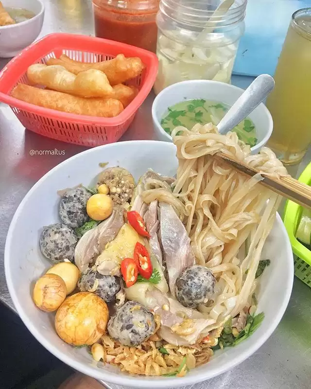 pho ga nguyet