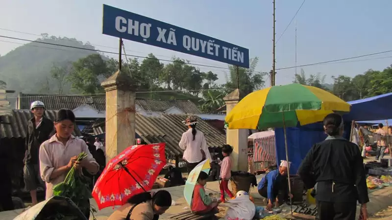 Chợ Quyết Tiến