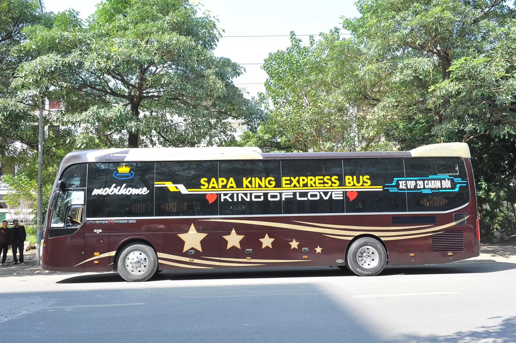 xe limousine giường nằm đi Sapa Hà Nội - King Express